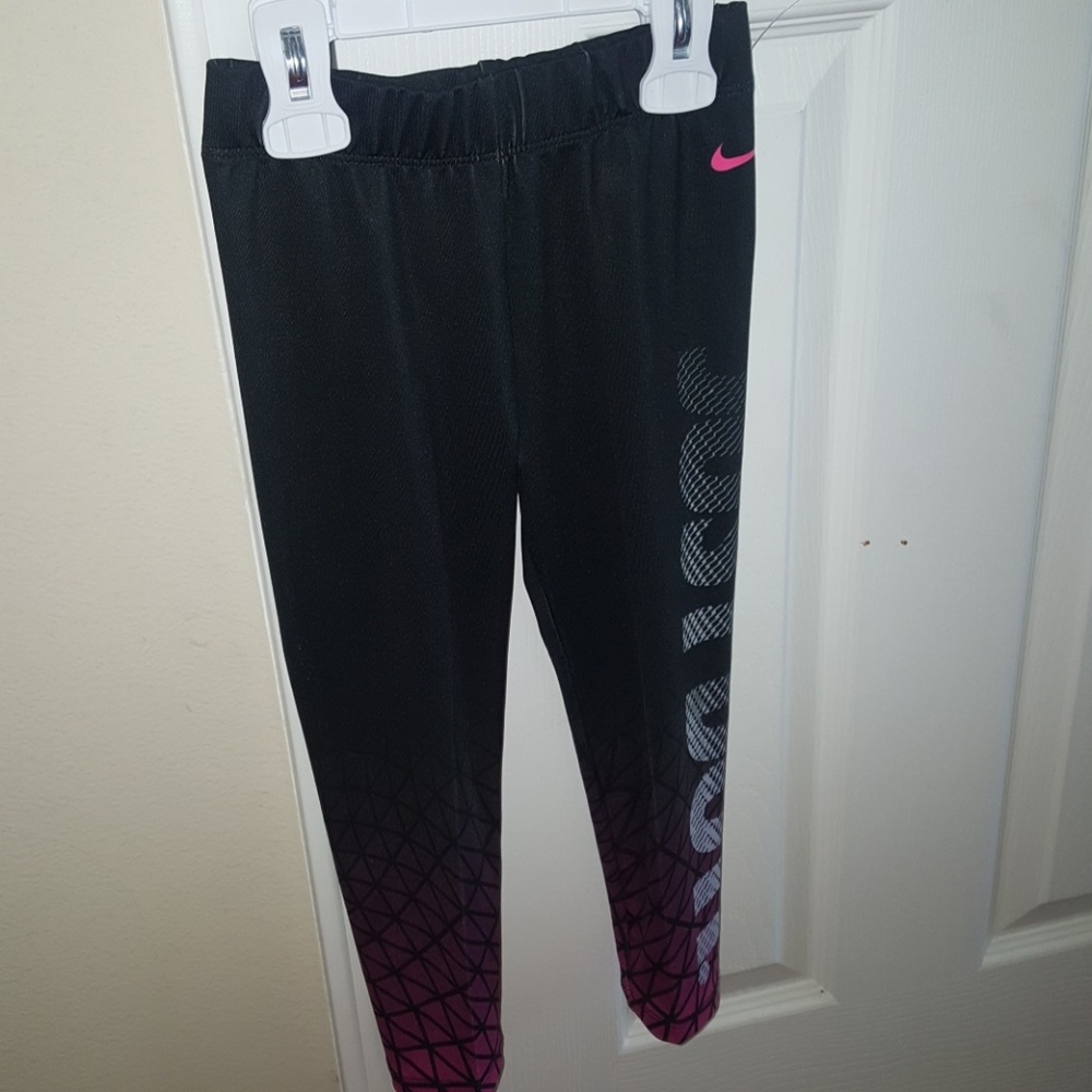 NWT Nike Dri-Fit 4T